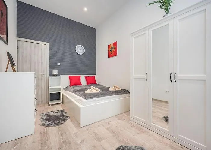 Dual 2br Comfort Escape With 2 Bathroom By Nw