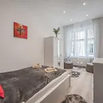 Dual 2br Comfort Escape With 2 Bathroom By Nw