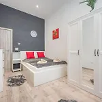 Dual 2br Comfort Escape With 2 Bathroom By Nw
