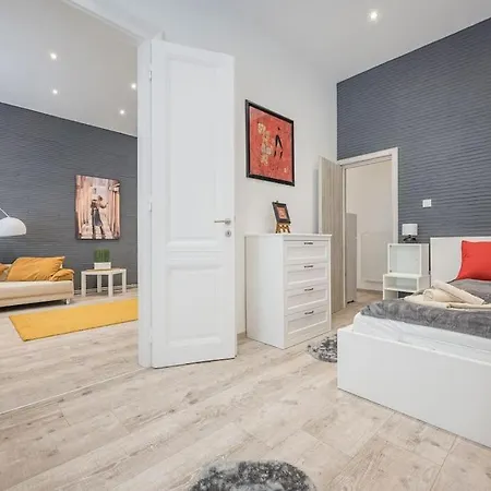 Dual 2br Comfort Escape With 2 Bathroom By Nw