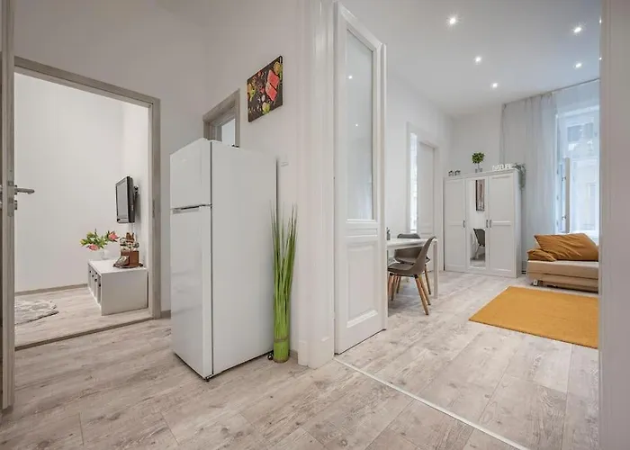 Dual 2br Comfort Escape With 2 Bathroom By Nw * Budapest