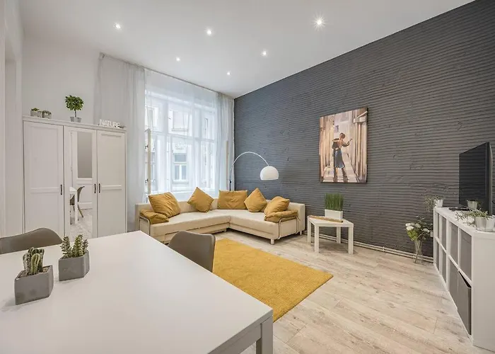 Dual 2br Comfort Escape With 2 Bathroom By Nw Appartement Budapest